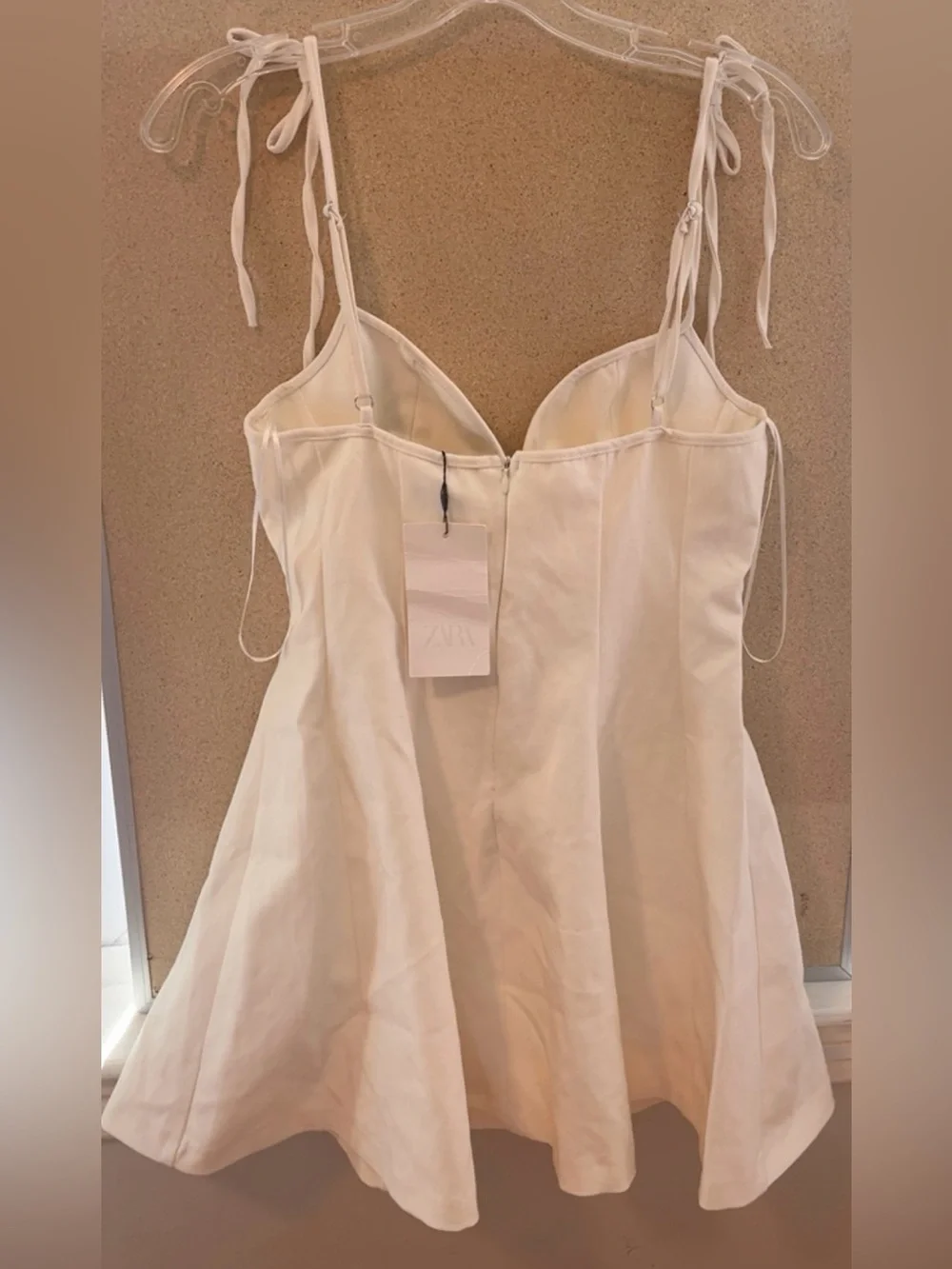 VIRAL NEW ZARA MINI BOW SUMMER /VACATION DRESS M
🚨NO DISCOUNT - Picture 3 of 15